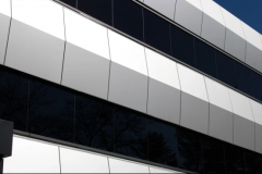 分歧于阿鲁克邦等品牌聚焦建建粉饰场景